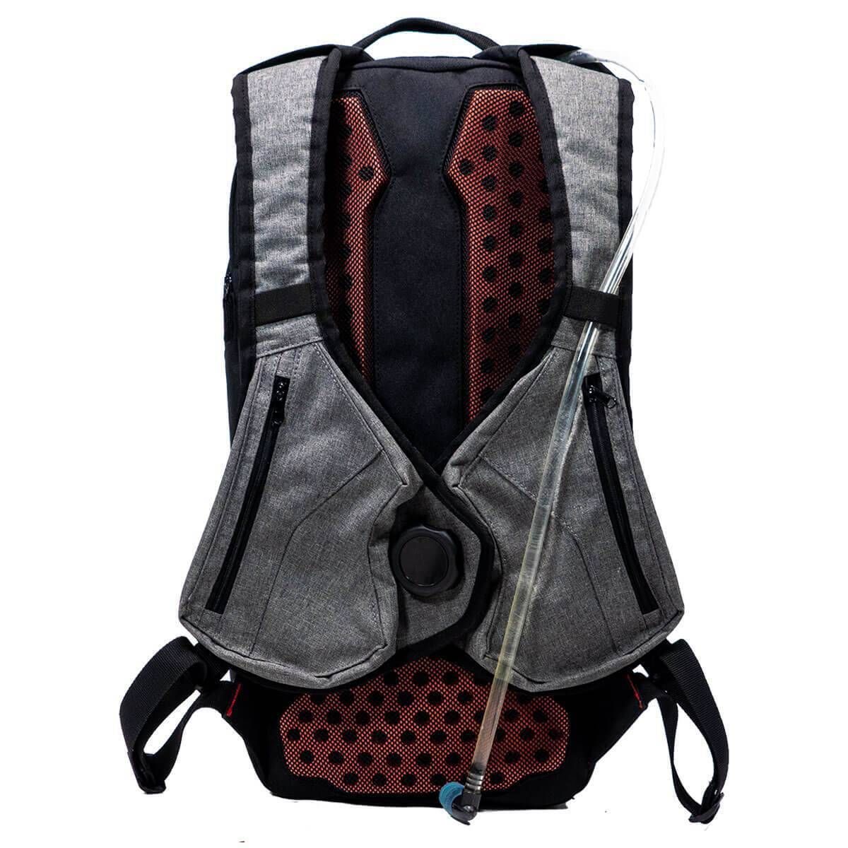 melee trail back pack front side